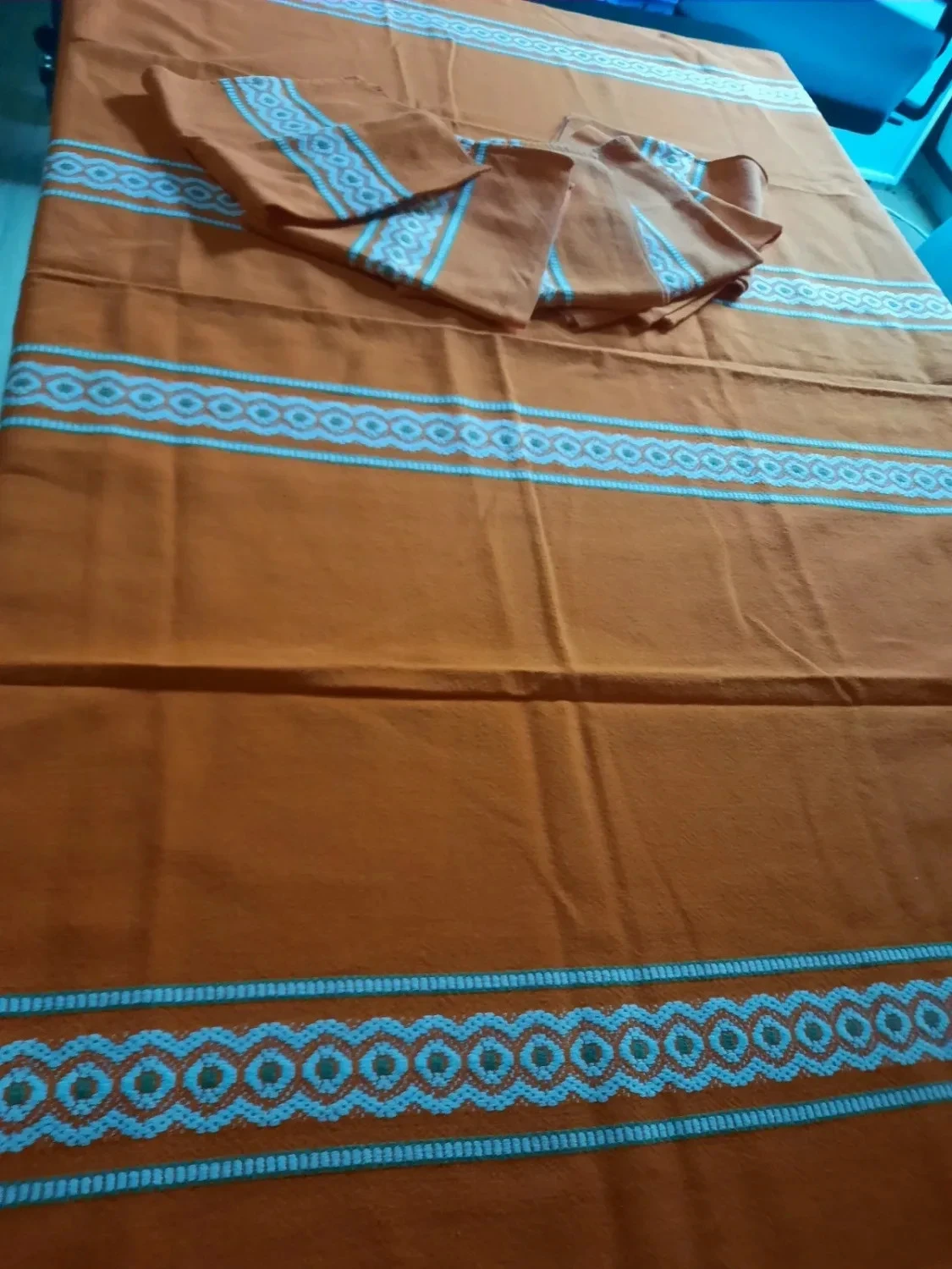 🎚Vintage square cotton embroidered tablecloth and its 6 napkins. – photo 3